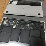 【MacBookAir】電池交換(バッテリー交換)の手順とモデルの確認方法。「A1406 A1370 A1465 A1495」などの違いと見分け方。